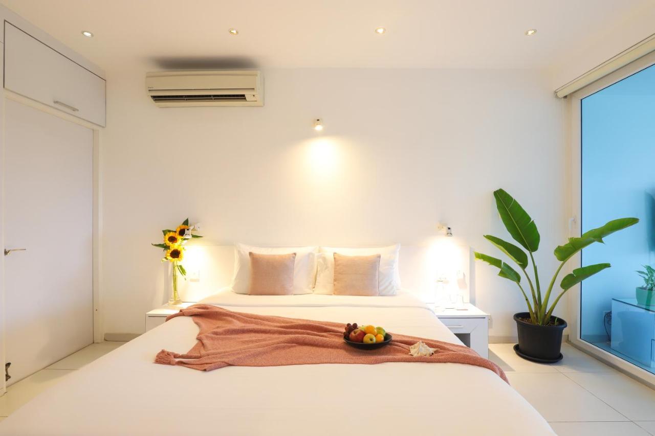 Villa Elivaas 4 Bhk With Pvt Pool & Sunrise Or Sunset View - Risaia