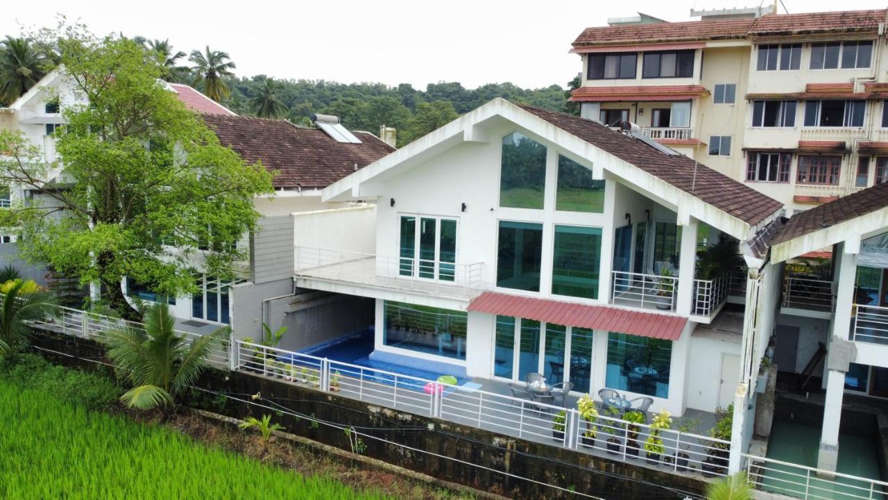 Elivaas 4 Bhk With Pvt Pool & Sunrise Or Sunset View - Risaia *